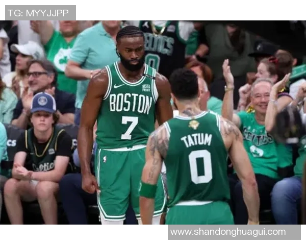 2020年NBA总决赛第四场湖人与凯尔特人激战回顾与精彩瞬间分析