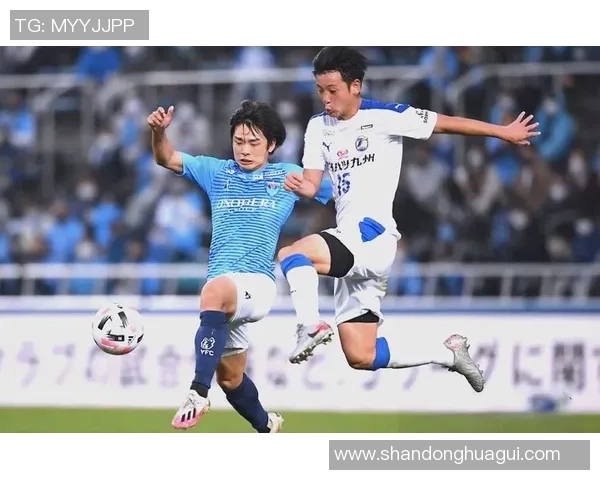 冈山绿稚主场迎战横滨FC争夺J2联赛关键三分的激烈对决