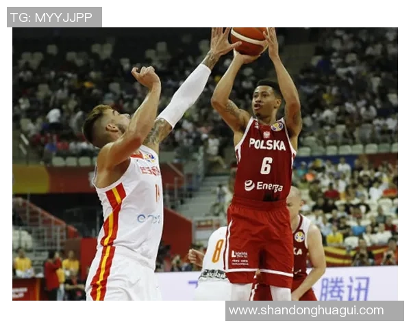 波兰与中国篮球激战第四节精彩瞬间回顾与分析