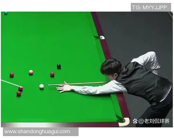 马克威廉姆斯与袁思俊的精彩对决引发斯诺克界热议与期待 马克威廉姆斯与袁思俊的精彩对决引发斯诺克界热议与期待