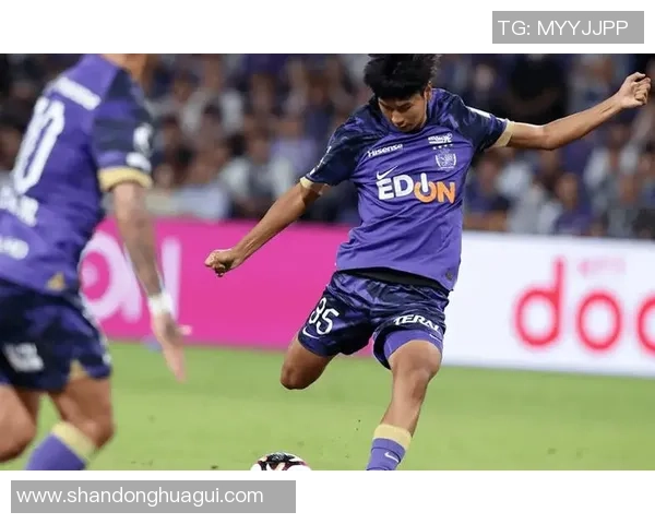 日联杯激战广岛三箭迎战大阪钢巴争夺晋级名额的关键对决 日联杯激战广岛三箭迎战大阪钢巴争夺晋级名额的关键对决